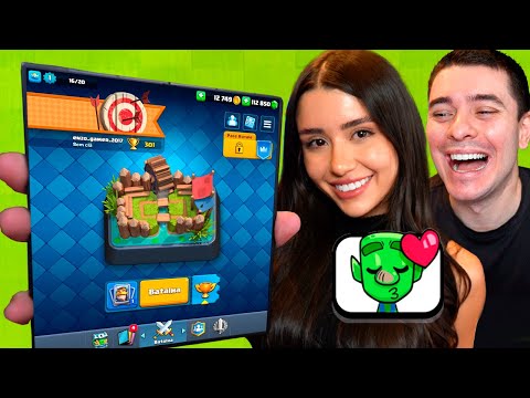 Ensinei minha NAMORADA a jogar Clash Royale!