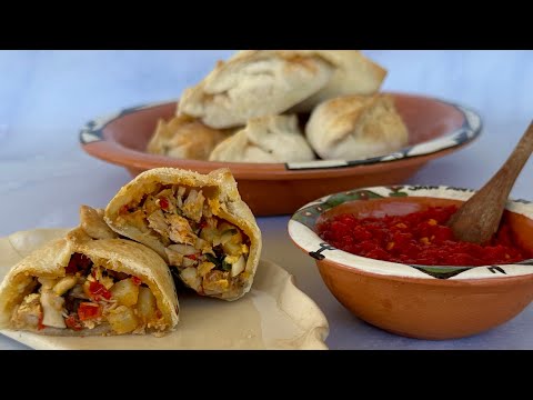 ✨EMPANADAS DE POLLO SALTEÑAS CON LLAJWA (SALSA PICANTE)✨