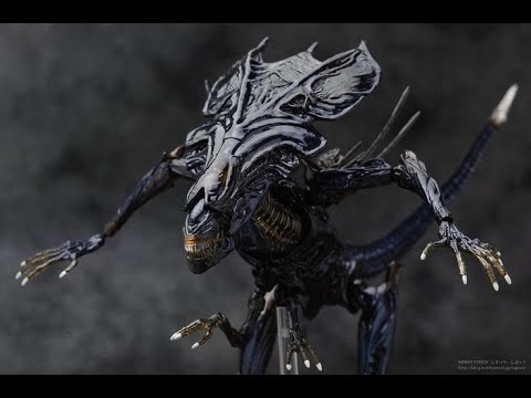 Facing TTV's with my Xeno-Queen on Dead by Daylight