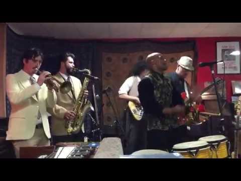 Third Coast Kings - "West Grand Boulevard" (Live at Plaid Room Records)