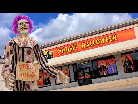 SPIRIT HALLOWEEN 2019 inside ABANDONED JoAnn Fabrics -Niles Ohio