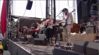 Mumford &amp; Sons - 13 - Awake My Soul @ Bonnaroo 2011.wmv