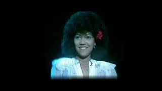 It&#39;s in his kiss -  Linda Lewis (live ) 1975