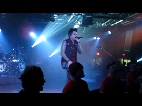 Papa Roach - Scars & The Enemy (Live @ Northern Lights in Clifton Park, NY - 10/8/2010)