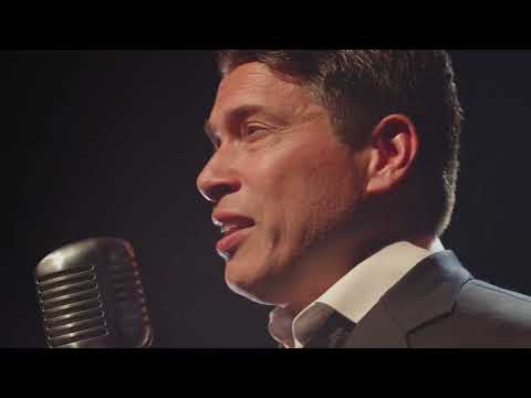 Sjors van der Panne zingt 'Laat Me Niet Alleen'