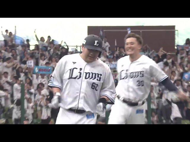 2回表】4連打!! イーグルス・村林一輝 低めの球に上手く合わせた 2回表】4連打!! イーグルス・村林一輝 低めの球に上手く合わせた