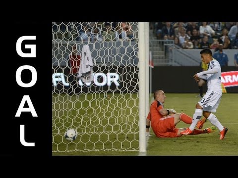 GOAL: Jose Villarreal vs Vancouver Whitecaps FC - 7/20/13