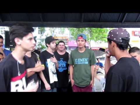 Vini (Hades) vs J.Black (Hércules) - SEMI - Batalha de Personagens - 2016