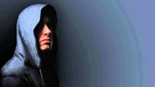 Eminem - Celebrity (Ft. Lloyd Banks &amp; Akon) (2010) (HQ)