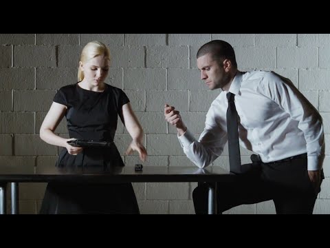 A young girl who's trained to taken on a group of serial killers l Final Girl (2015)