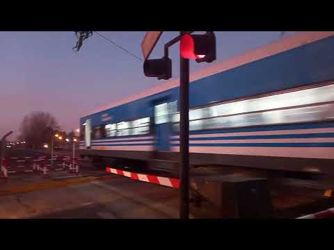 EMD GM 319 315-8 volando tras salida de Marcos paz (9/7/22)