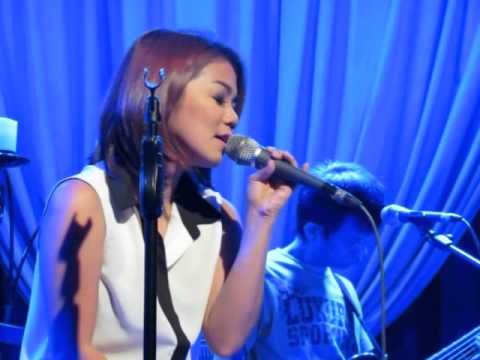 Juris- If I Believe (my requested song!) @ 19 East 10.24.13