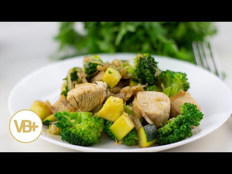 Leckere Putenbrust mit grünem Salat | Stoffwechselkur Diätphase Rezept | VitalBodyPLUS