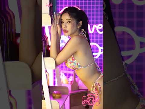 Lookme Naampheung em moda praia