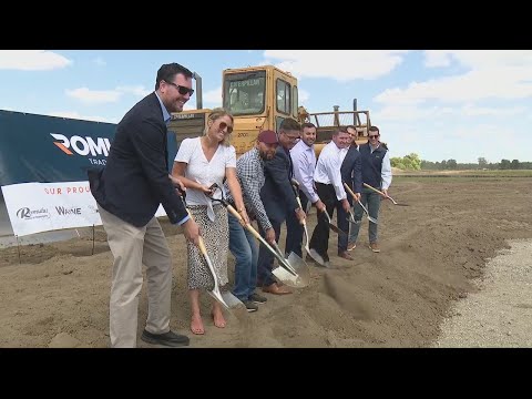 Groundbreaking of Romulus Trade Center held; center to create 1,500 jobs