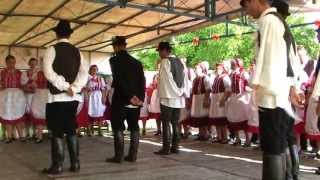 preview picture of video 'Csitár falunap 2013 - Csitári hagyományőrzők műsora ( 2 / 2 . rész )'