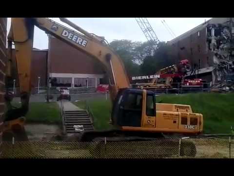 WMU McCracken Hall Demolition - Day 1? - Western Michigan University
