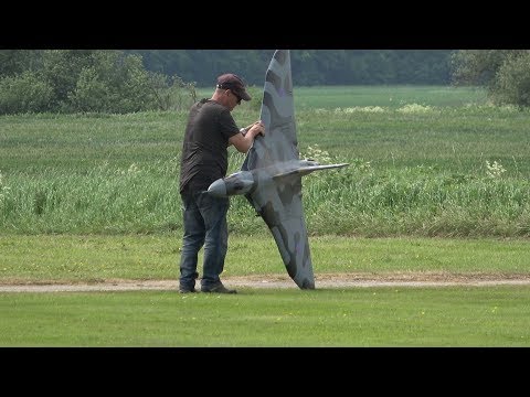 Graham Dorschell's R/C Vulcan bomber
