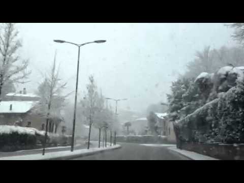 La neve in viale Europa