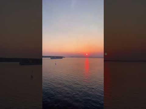 Sunset at Seattle | Lake Washington | Northern sky #shorts #seattle #sunset