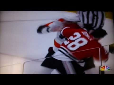Carcillo Vs. Dowell (1/23/11) Flyers-Blackhawks