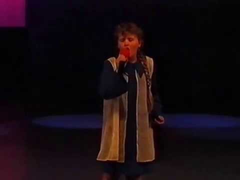 Tancerka z pozytywki_Martyna Drzewiecka_Piosenki dla dzieci_festiwal Konin 2000r
