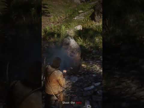 Legendary Bear Escaped #reddeadredemption2 #arthurmorgan #legendaryanimals