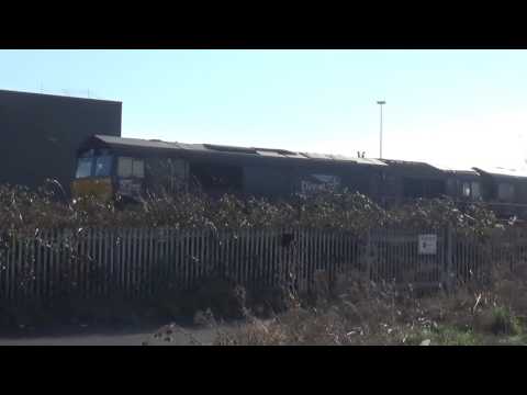 DRS 66433,66305 ON 6M63 FLASK AT GLOUCESTER YARD 250117