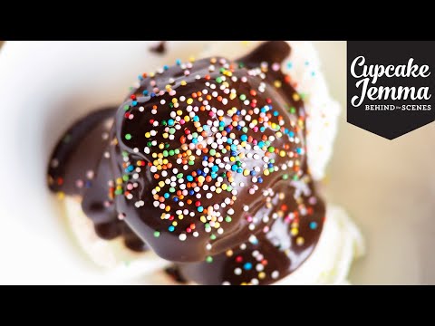 Mars Bar Hot Fudge Sauce | Cupcake Jemma