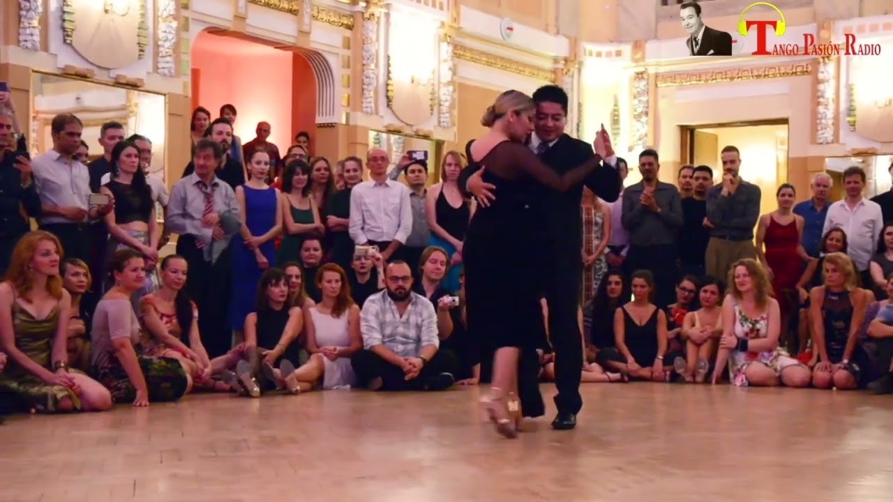 VIOLETAS Zagnoli Condercuri - Alberto Castillo Ballano: Noelia Hurtado - Carlos Espinoza