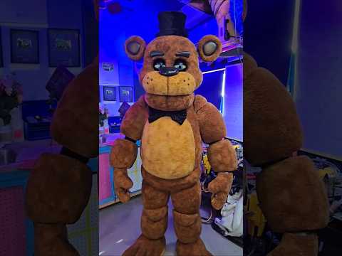 1 day DIY Vs 1 Month Pro Freddy Fazbear! Suit by @daregularsauce #fivenightsatfreddys