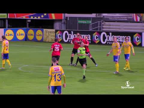 Sint Niklaas vs Sint Eloois Winkel 0 2 de goals