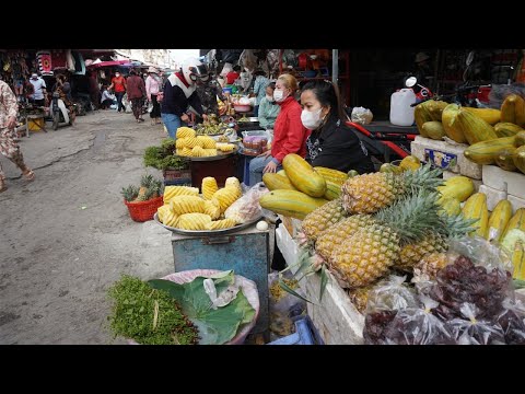 Morning Food Market Scene @Takhmao Chas Market - Morning Daily LifeStyle of People Buying Food