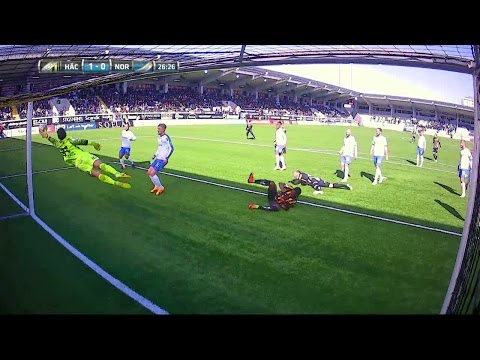 Langer gör otrolig räddning - nära självmål - TV4 Sport