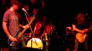 The Atomic Bitchwax- Kiss the Sun live