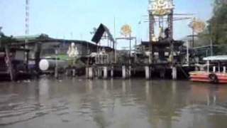 preview picture of video 'Arrival at Phra Pradaeng Pier, Samut Prakan, Thailand.'