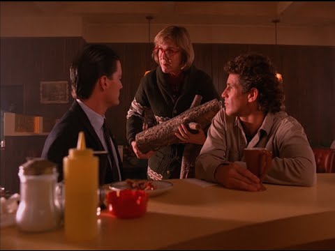 Twin Peaks Rewatch/Recap S01E01 'Traces To Nowhere'