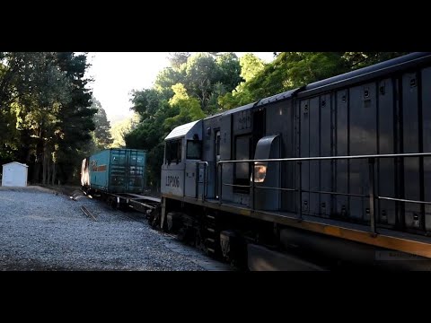 Pacific National Rail Action through Bridgewater and Mt Lofty including Locomotive LDP006 on 4AM5