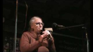 Valerie Plays a 1970's Track from Blodwyn Pig.wmv