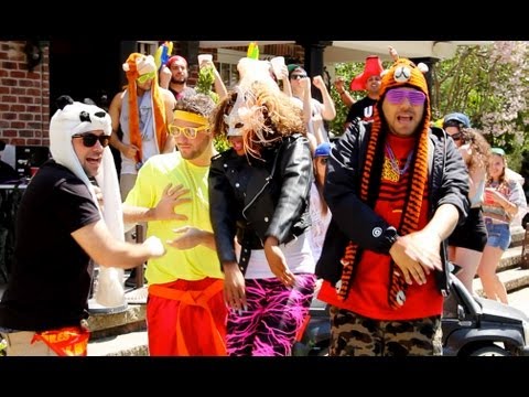 RATCHET, TURNUP, MOLLY (OFFICIAL VIDEO) - TURNUP TWINZ FT. TINA TURNUP