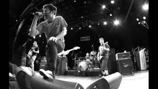 Lagwagon - Heartbreaking Music