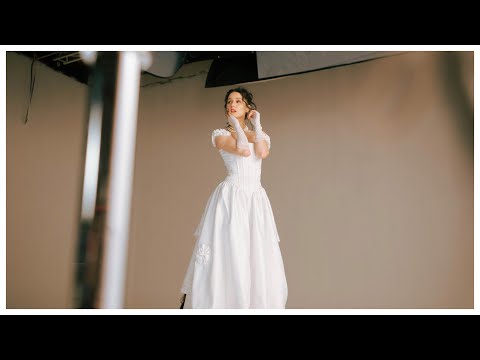 Francisca Valenzuela - Tira y Afloja (Afuera) - Video Oficial