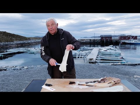 Horst Hennings cuts the perfect fillet!