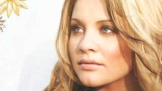 Tupelo by Lauren Alaina :)