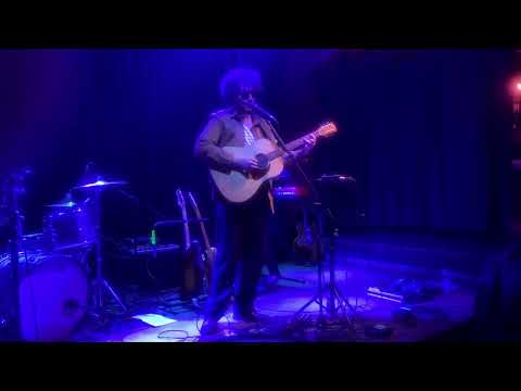 Beautiful Boredom - Nicolò Carnesi 04-12-2025