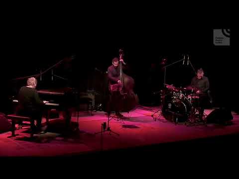 Artur Dutkiewicz Trio  Drops of Innocence  Radio Lublin live