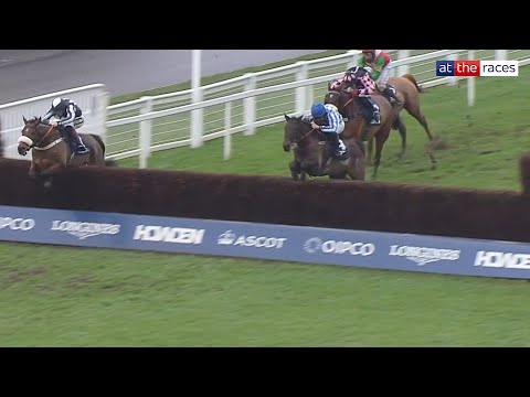 Valiant VICTTORINO defends his Silver Cup crown at Ascot!