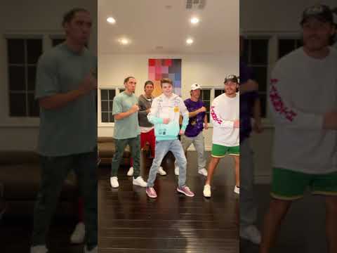 GROOVING! Williams Family & Merrick! #Shorts