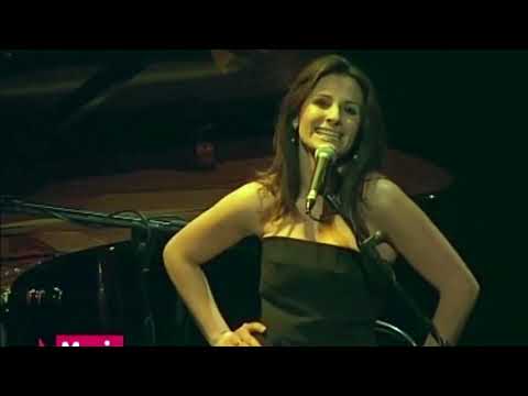 camminando sotto la pioggia Roberta Beba Albanesi Cinzia Gangarella