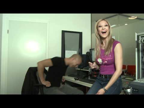 GOLICA NAJ NAJ: TUDI EKIPA SE MOTI